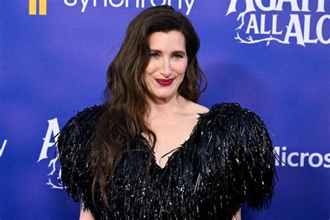 Kathryn Hahn Makes History as First Female in MCU。